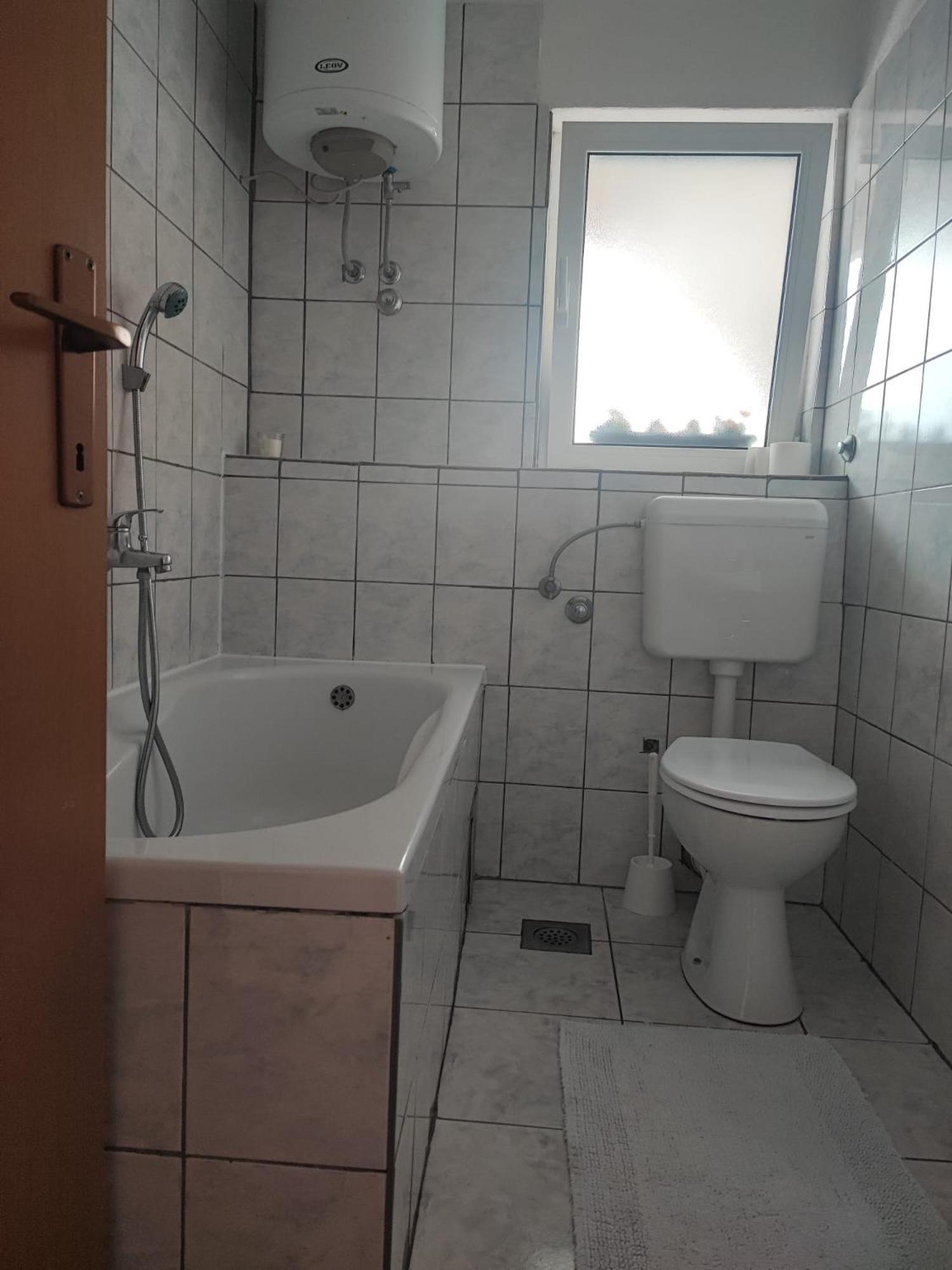Apartman Luka Apartamento Vodice Exterior foto